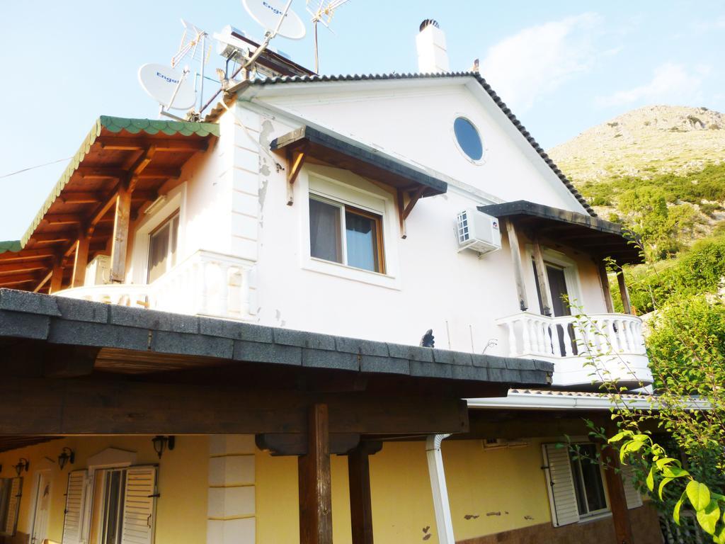 Vila Altini บอร์ช ภายนอก รูปภาพ