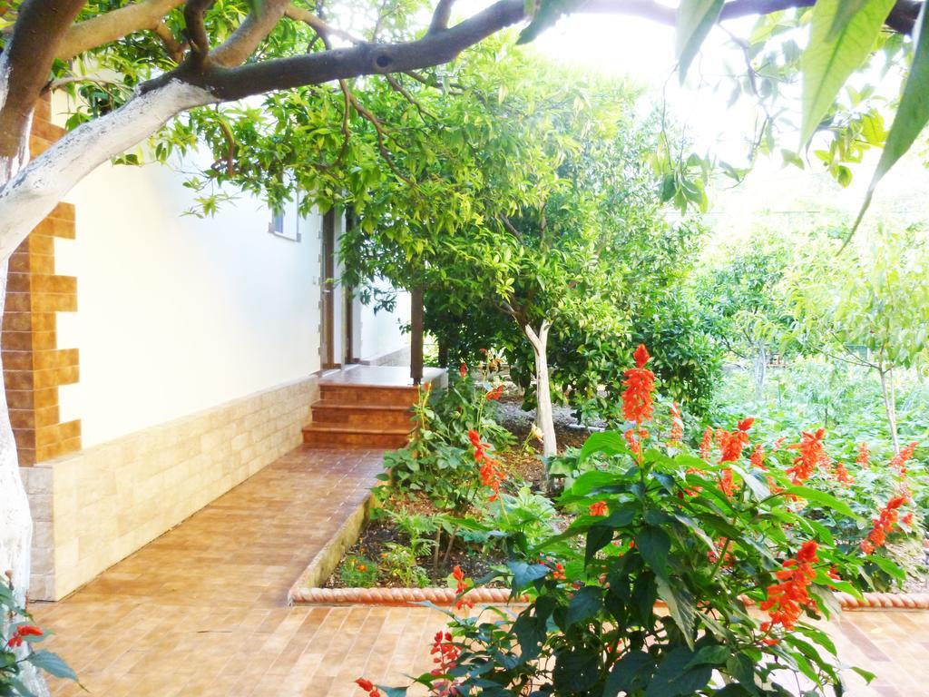 Vila Altini บอร์ช ภายนอก รูปภาพ